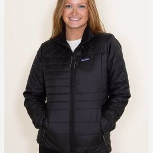 NEW Patagonia Women's Black puffer Jacket size medium